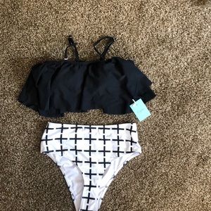 Flounce bikini top with high waisted bottoms NWT